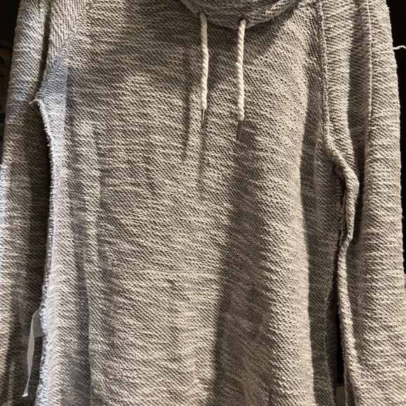 Clothes - Picture 11 of 16